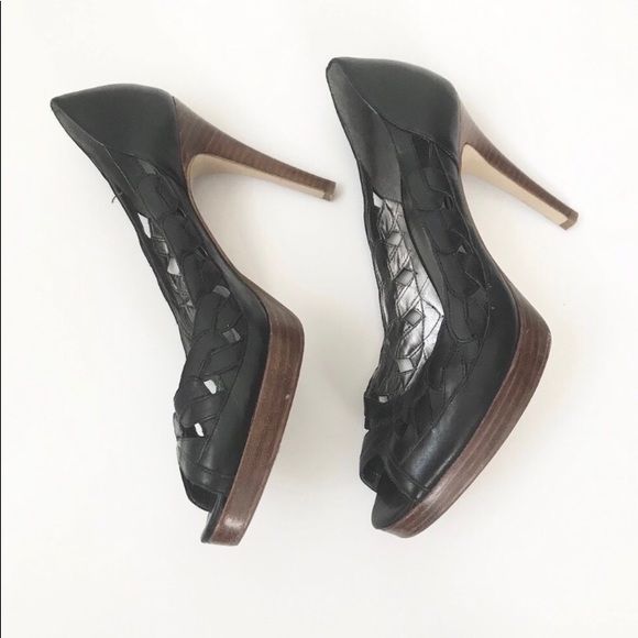 Guess ** black leather stacked wood heels - Picture 5 of 7